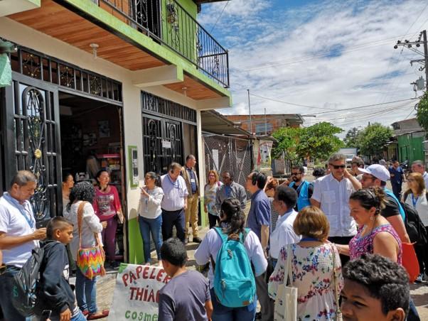 Delegates visiting livelihood projects at a reintegration and training space for ex-combatants in the department of Meta. Photo: WFP/Elisa Grifoni