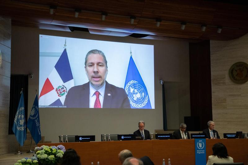 Intervention by H.E. Mr. Mario Arvelo, Ambassador and Perm Rep Dominican Republic (connected remotely). Photo: WFP/Massimo Tartaglia